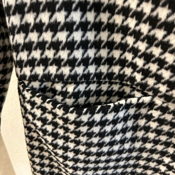 Women’s knee length coat. A bit oversized. New - Picture 3 of 5